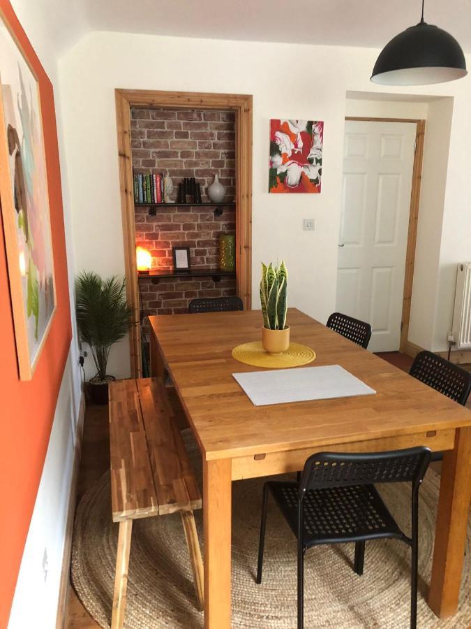 Hilltop House Is A Welcoming 2 Bedroom Property Matlock  Esterno foto